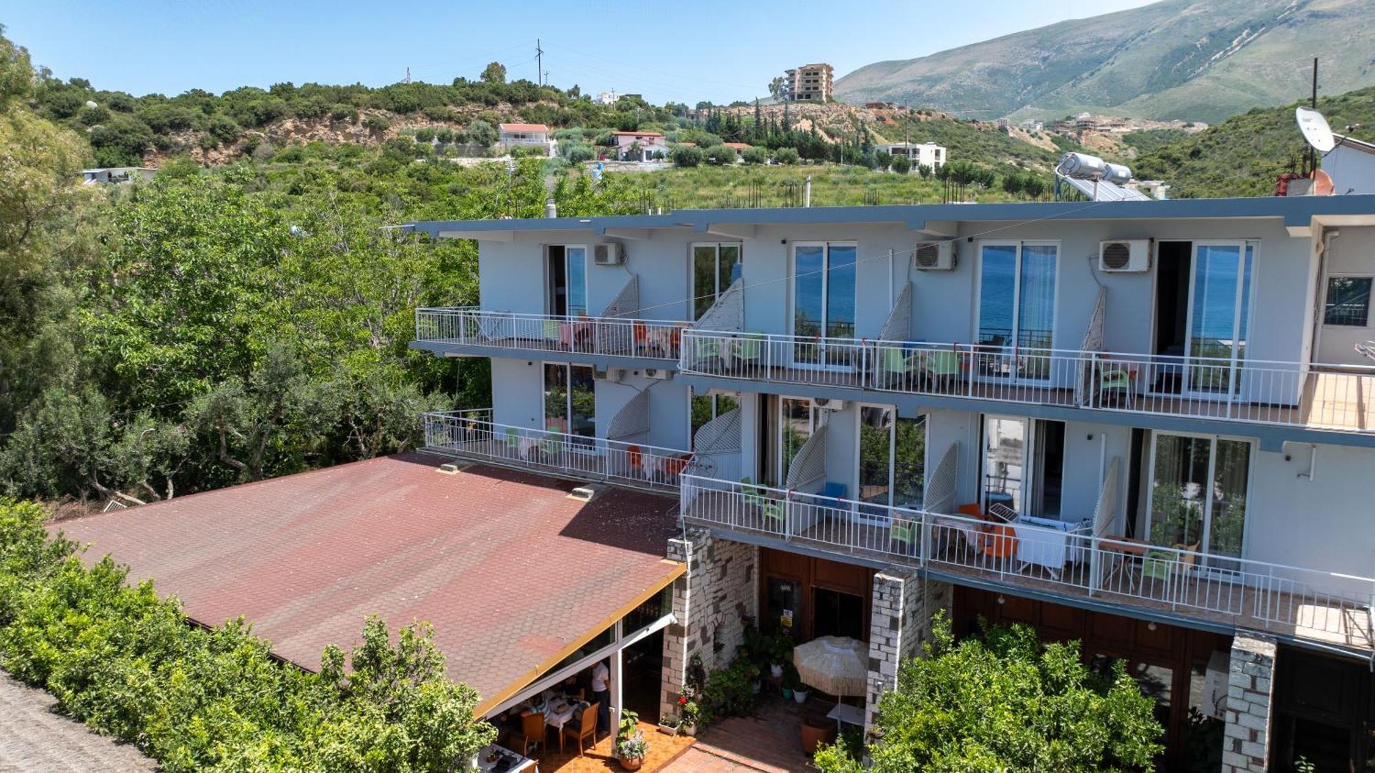 House Nika Horizonti Hotel Radhimë Buitenkant foto